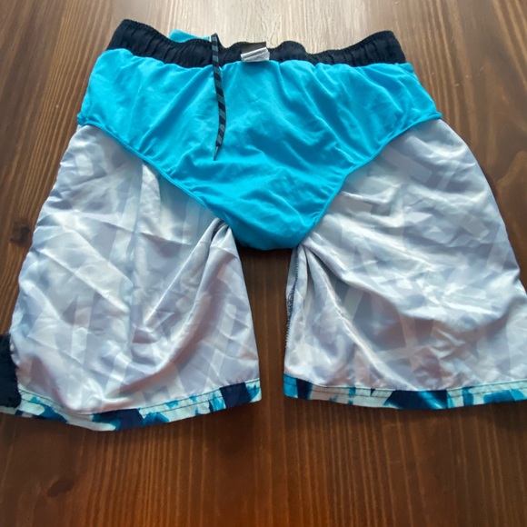 Men’s Nike Swim Trunks Size Medium - Picture 6 of 6
